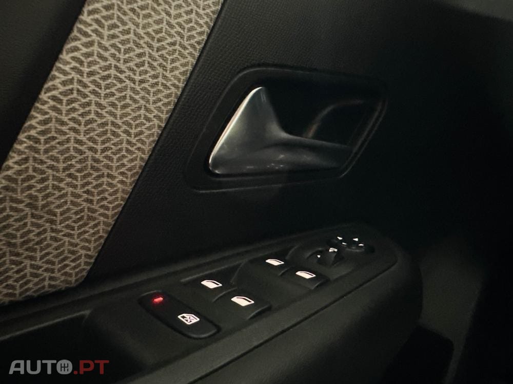 Citroen C4 PureTech 130 Stop&Start EAT8 MAX