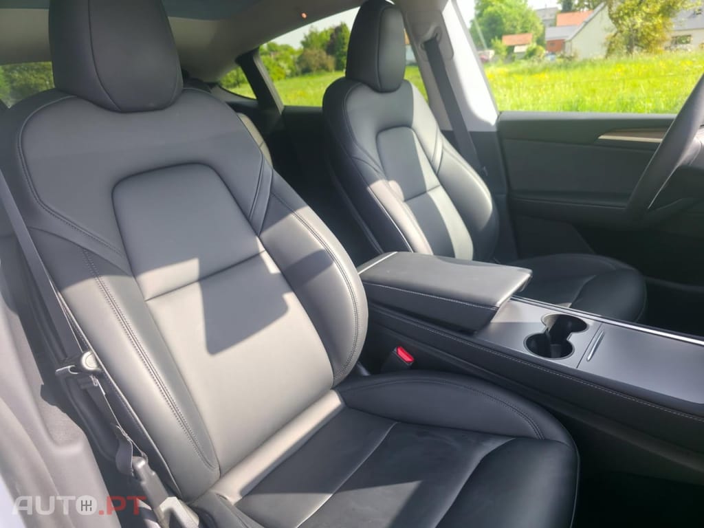 Tesla Model Y Tração Traseira