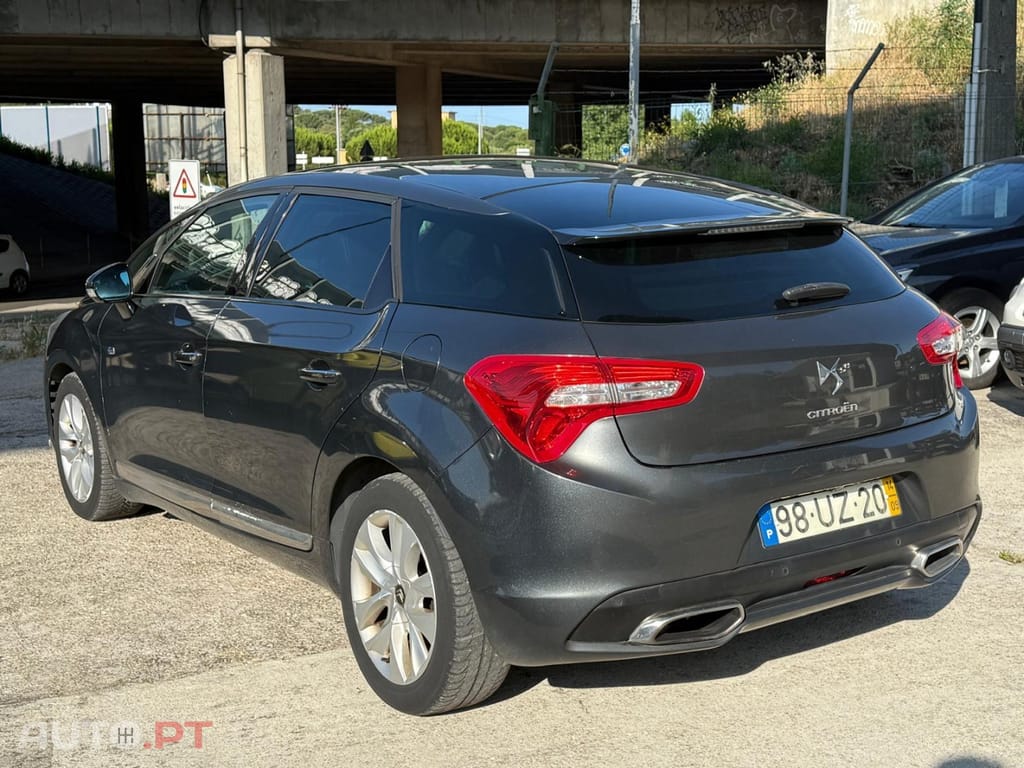 Citroen DS5 2.0 HDi Hybrid4 So Chic CMP6