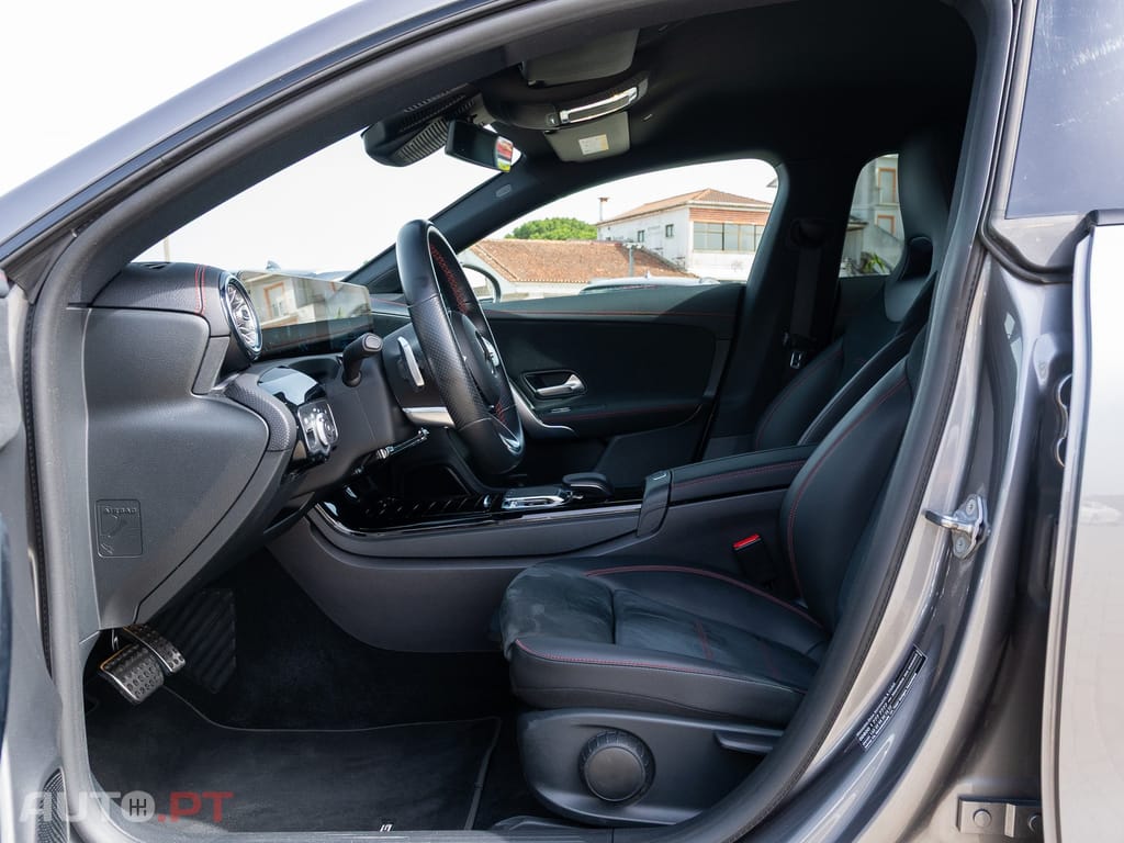 Mercedes-Benz CLA 220 d Shooting Brake AMG Line Aut.