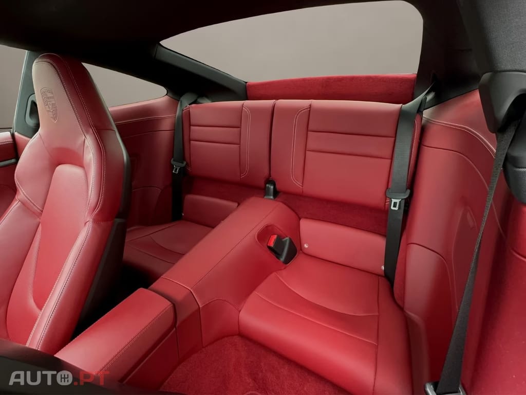 Porsche 911 Carrera