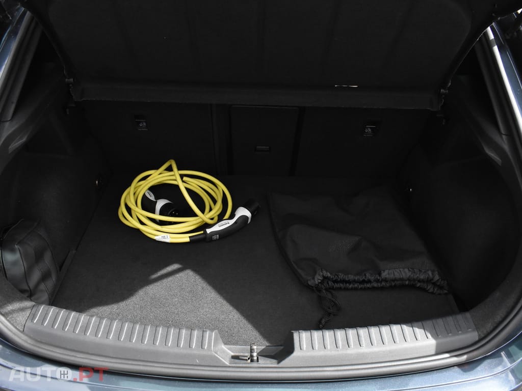 Cupra Leon 1.4 e-Hybrid VZ DSG