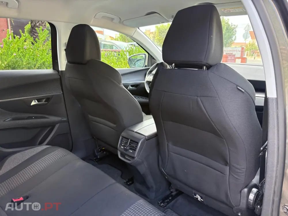 Peugeot 3008 1.2 PureTech Allure EAT8