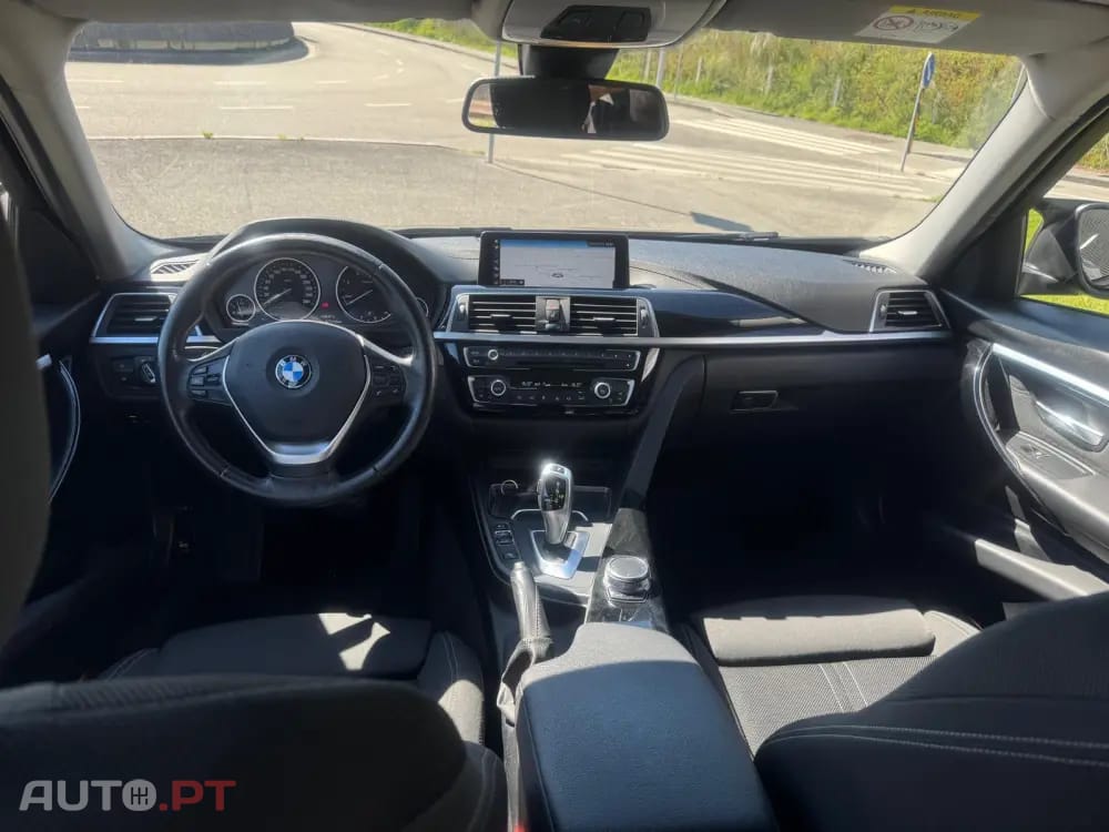 BMW 318 d Line Sport Auto