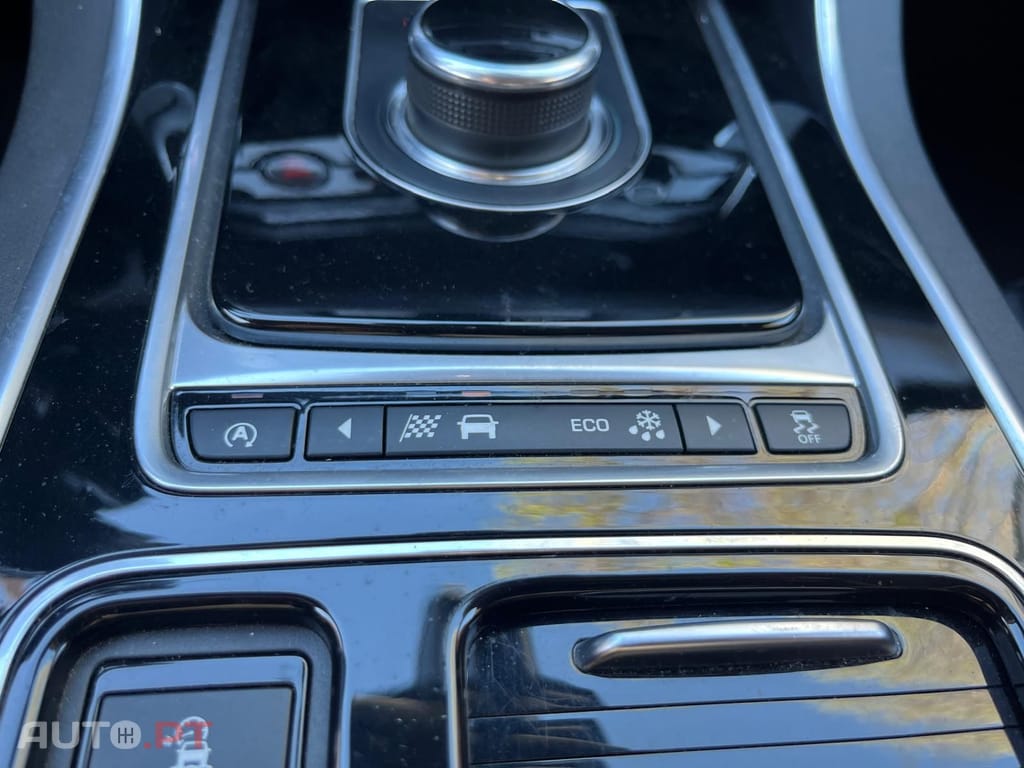 Jaguar XF 2.0d PRESTIGE