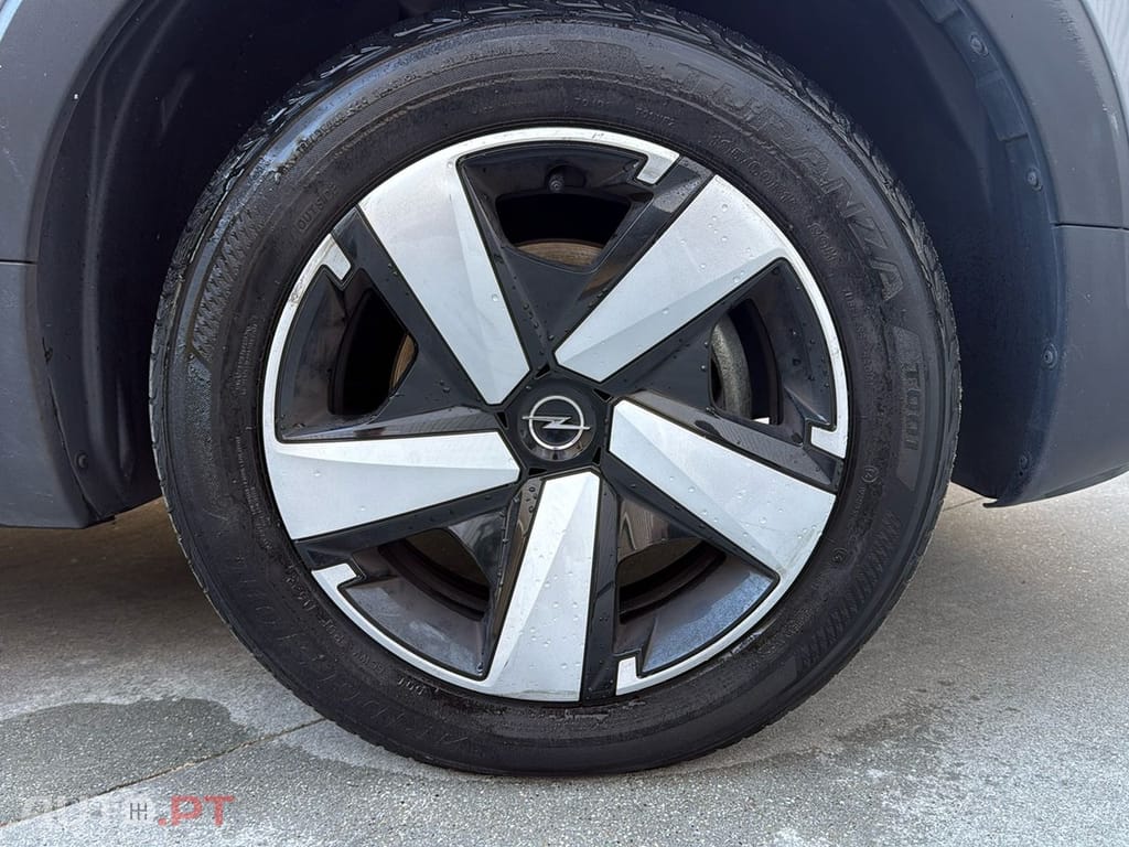 Opel Crossland 1.2 T Business Edition