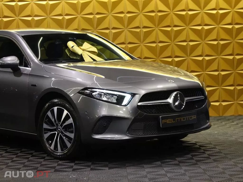 Mercedes-Benz A 250 e Progressive