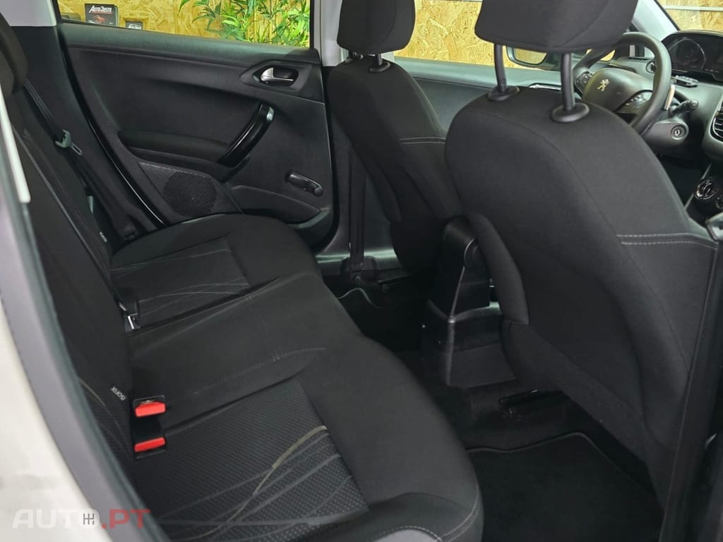 Peugeot 208 1.2 e-VTi Active