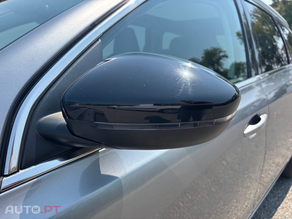 Peugeot 308 1.6 BlueHDi Allure J17