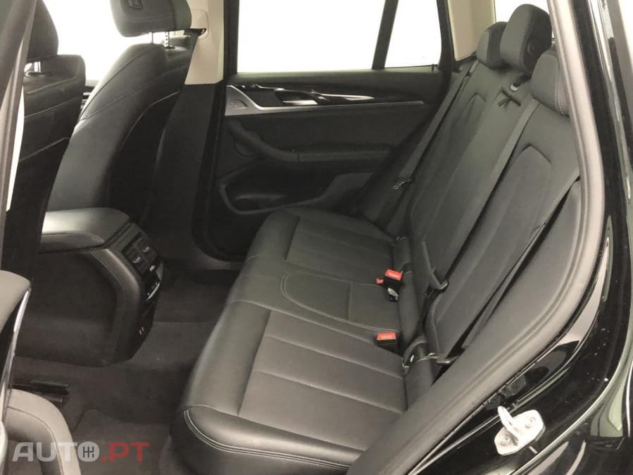 BMW X3 18 d sDrive Auto