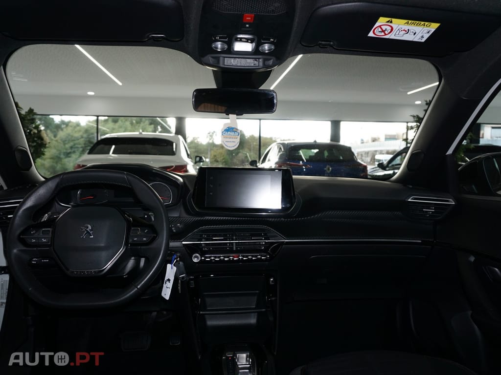 Peugeot 2008 PureTech 130 EAT8 Allure