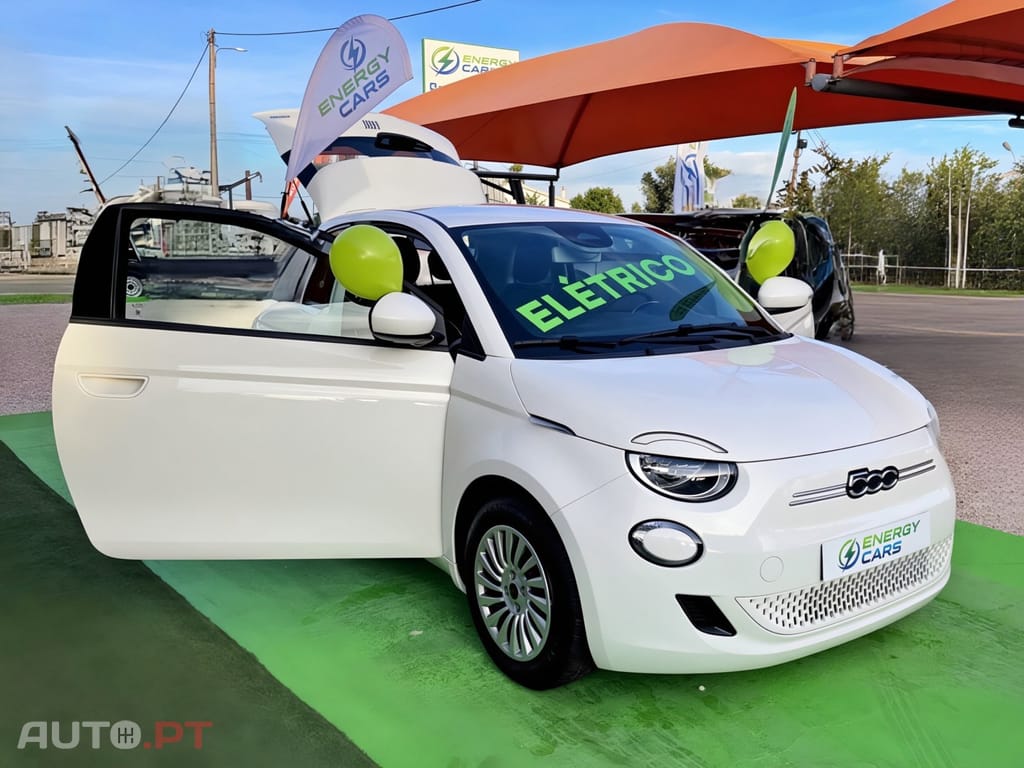 Fiat 500e Action