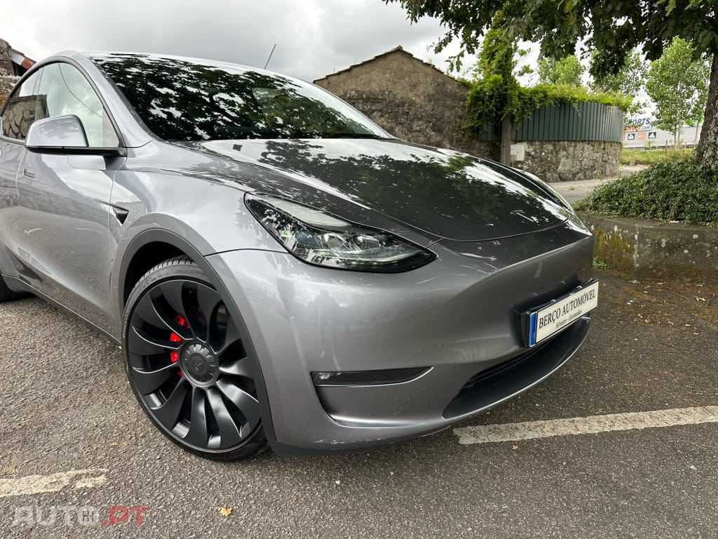 Tesla Model Y Performance Tração Integral