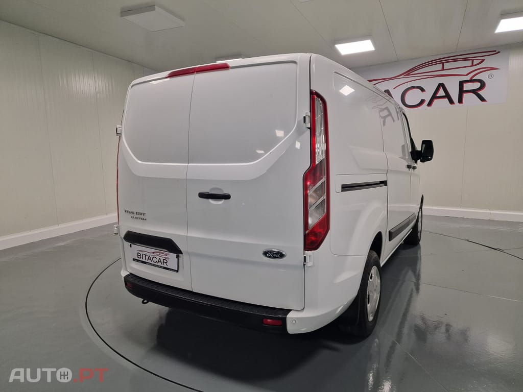 Ford Transit Custom 310L1 2.0 TDCi H1-Tecto Baixo Trend