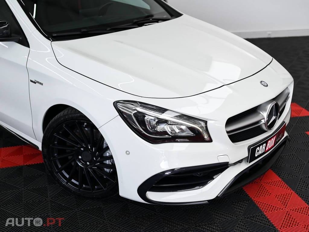 Mercedes-Benz CLA 45 AMG 4Matic Speedshift 7G-DCT