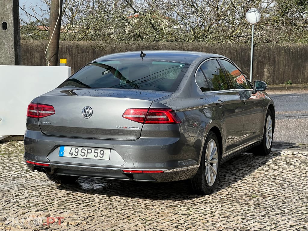 Volkswagen Passat 2.0 TDI Highline DSG