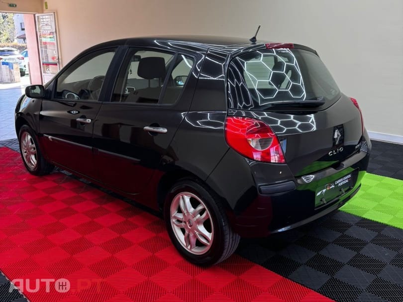 Renault Clio 1.2 16V Confort Dynamique