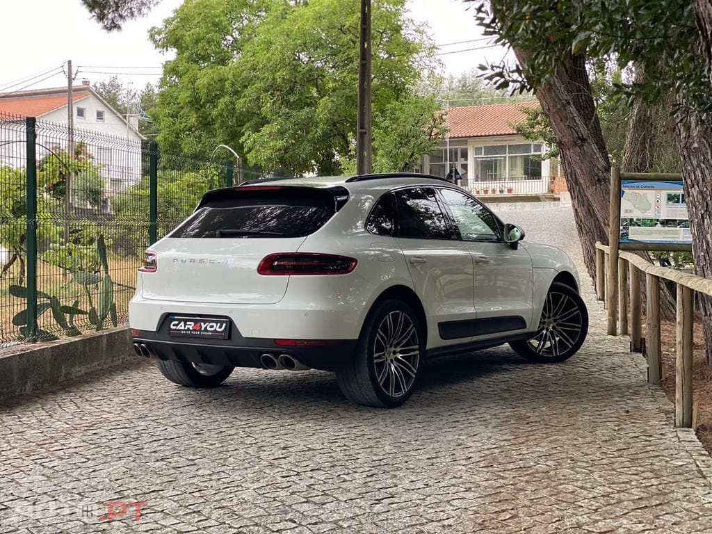 Porsche Macan S