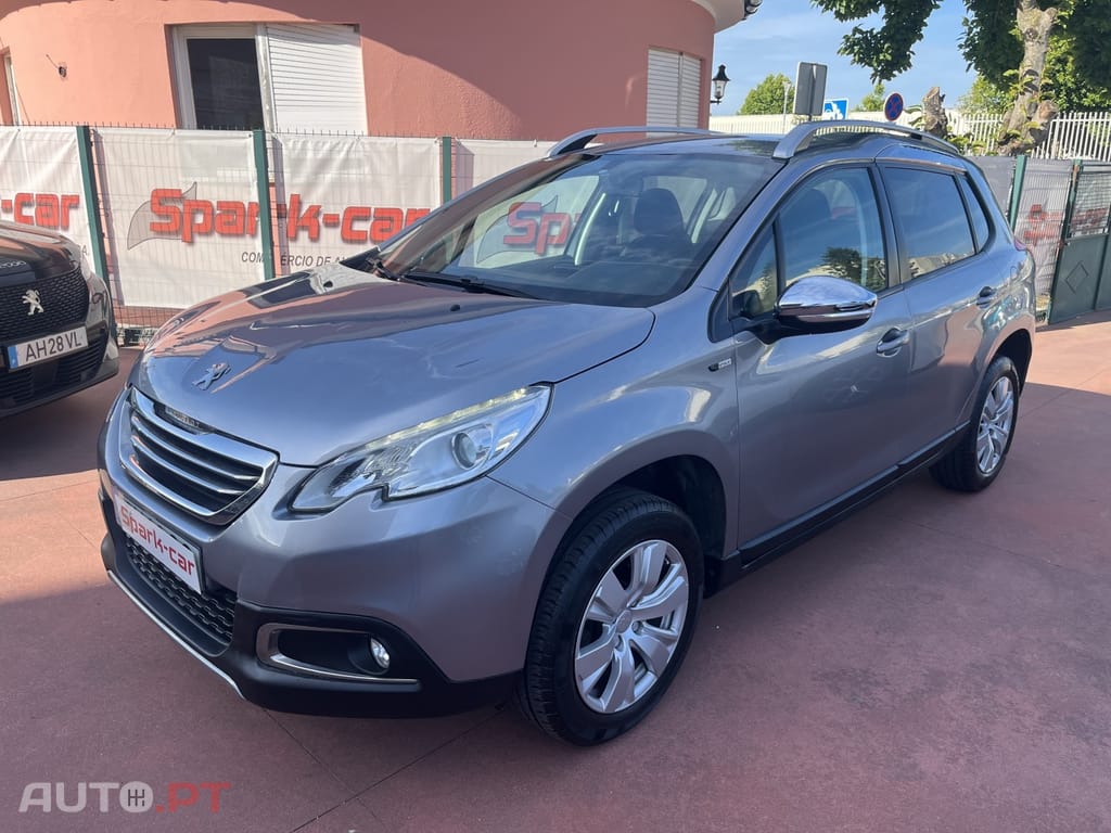 Peugeot 2008 1.2 VTi Allure
