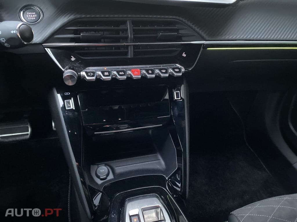 Peugeot E-2008 GT I.V.A DEDUTÍVEL 