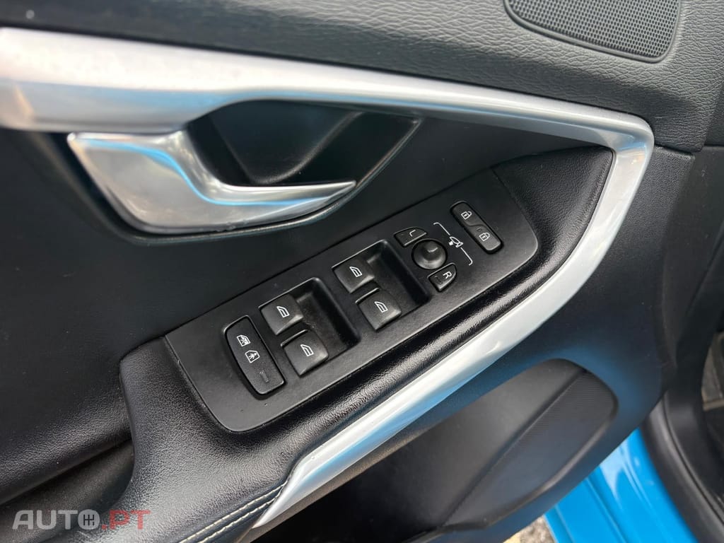 Volvo V40 1.6 D2 R-Design