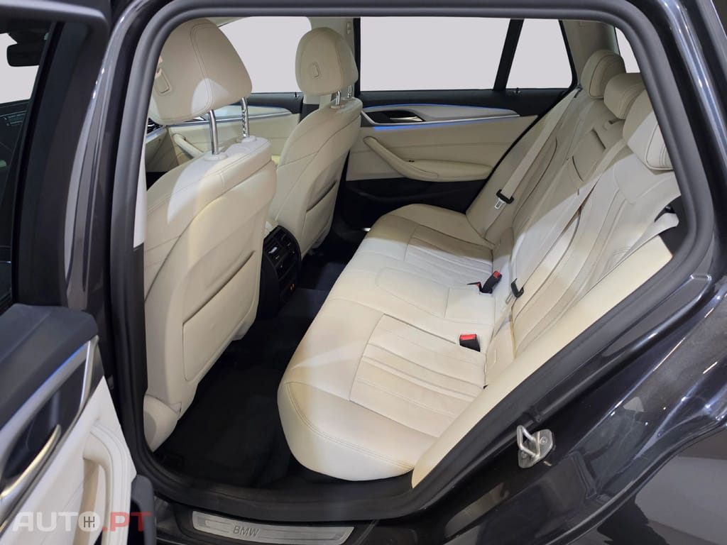 BMW 530 I.V.A DEDUTIVEL 