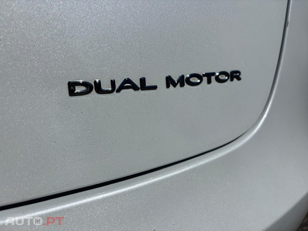 Tesla Model 3 Long-Range Dual Motor AWD