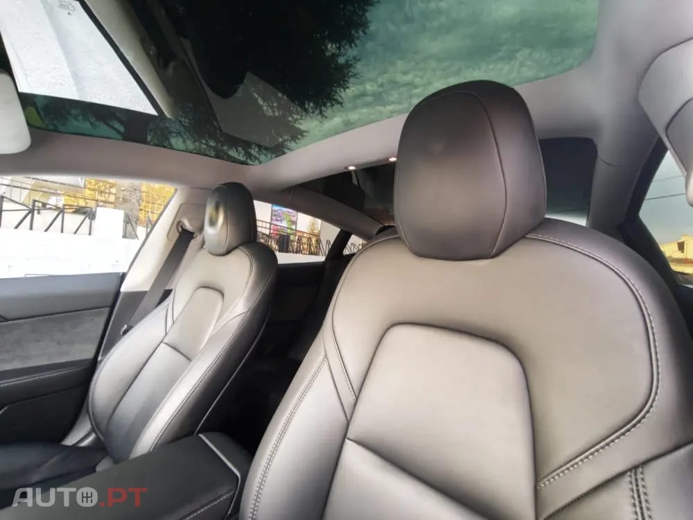 Tesla Model 3 Standard Range Plus RWD
