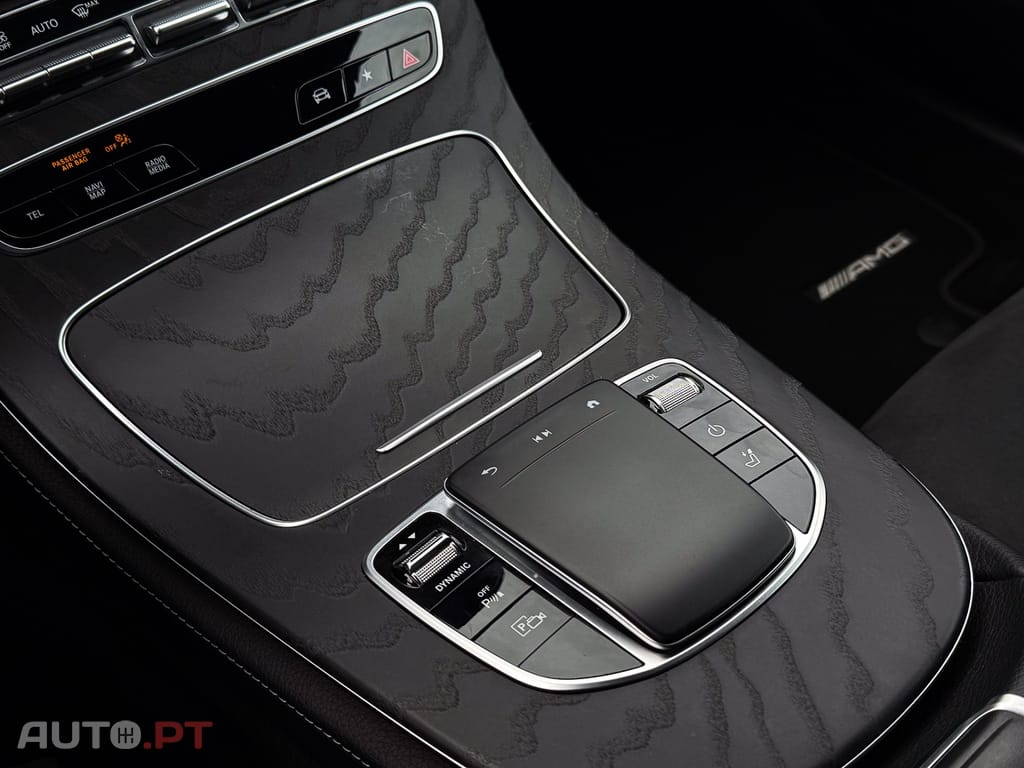 Mercedes-Benz E 300 de T 9G-TRONIC AMG Line