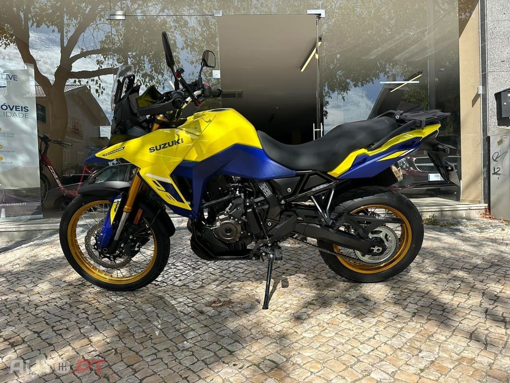 Suzuki V V-storm 800 DE