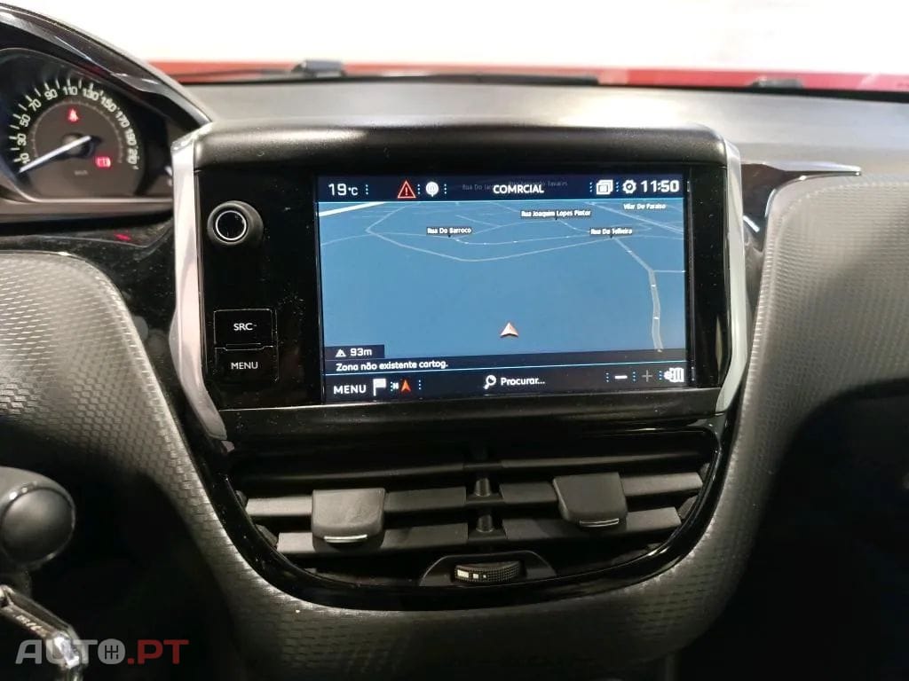 Peugeot 208 1.2 PureTech Signature