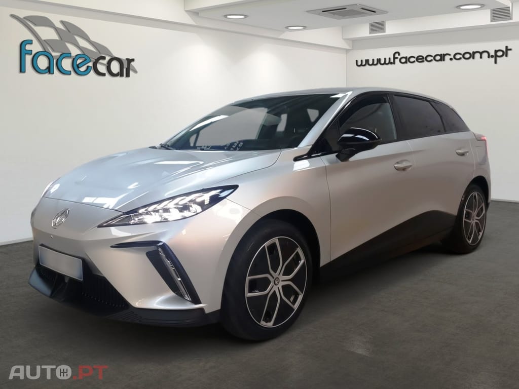 MG MG4 64 kWh Luxury