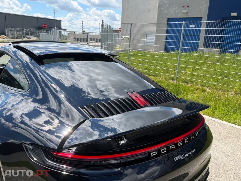 Porsche 911 Carrera