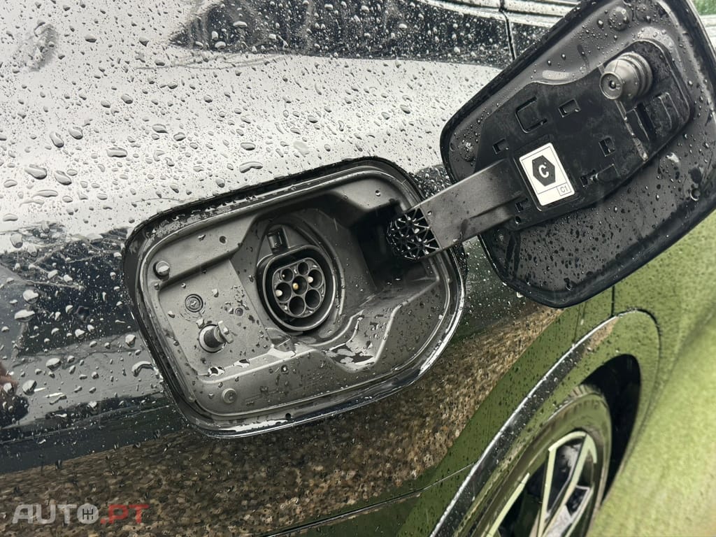 Toyota Prius 2.0 Plug-in Luxury