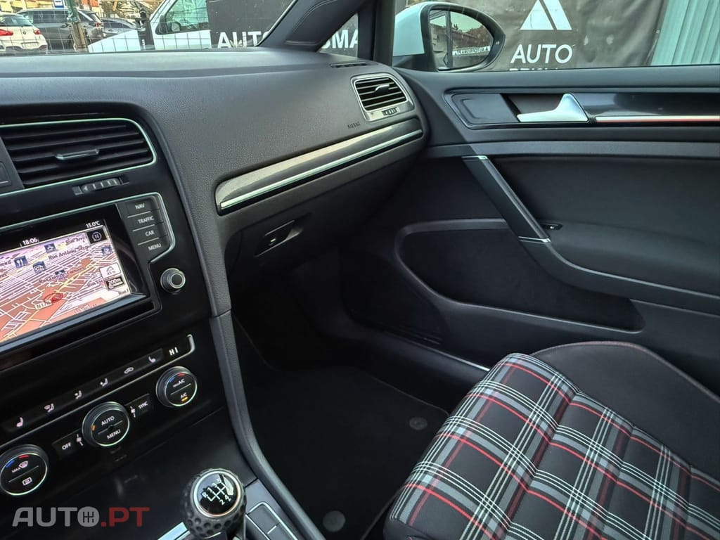 Volkswagen Golf GTI BlueMotion