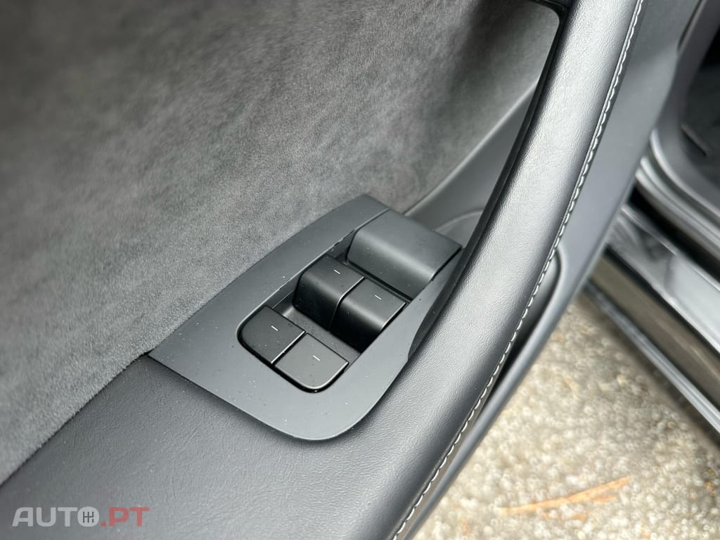 Tesla Model 3 Long Range Tração Integral