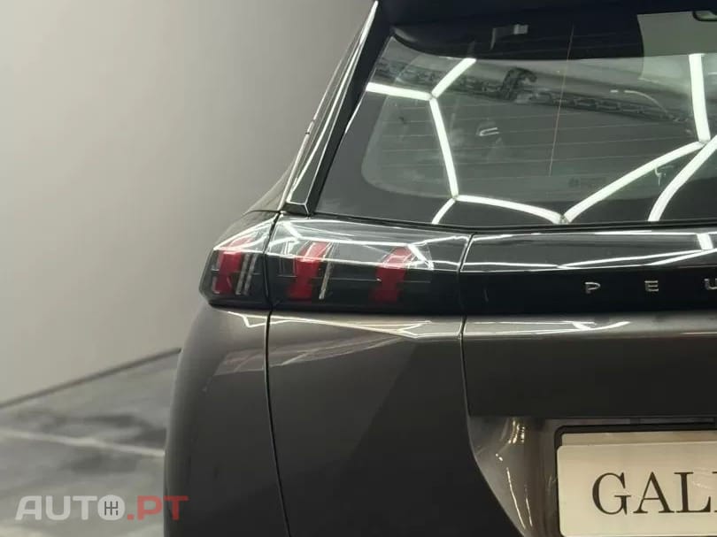 Peugeot 2008 1.2 PureTech Style