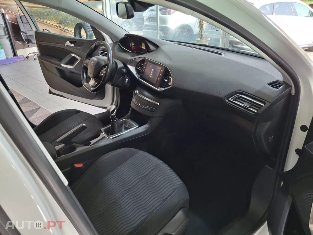 Peugeot 308 SW 1.6 BlueHDi Allure EAT6