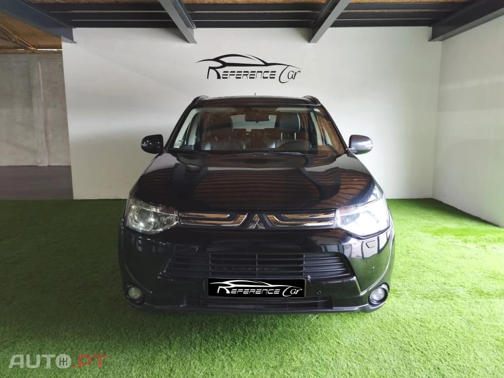 Mitsubishi Outlander 2.2 DI-D Instyle Navi