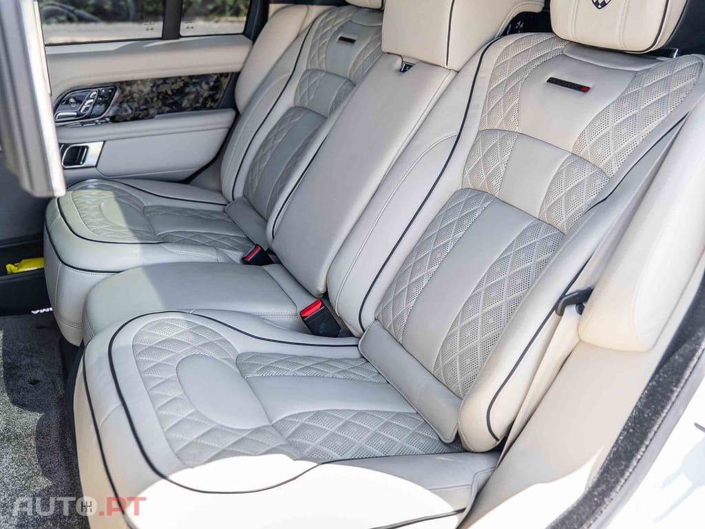 Land Rover Range Rover 3.0 i6 LWB Autobiography