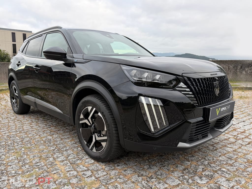 Peugeot E-2008 54 kWh GT