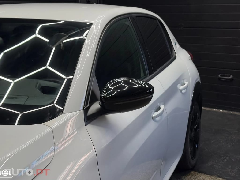 Peugeot E-208 Allure Pack