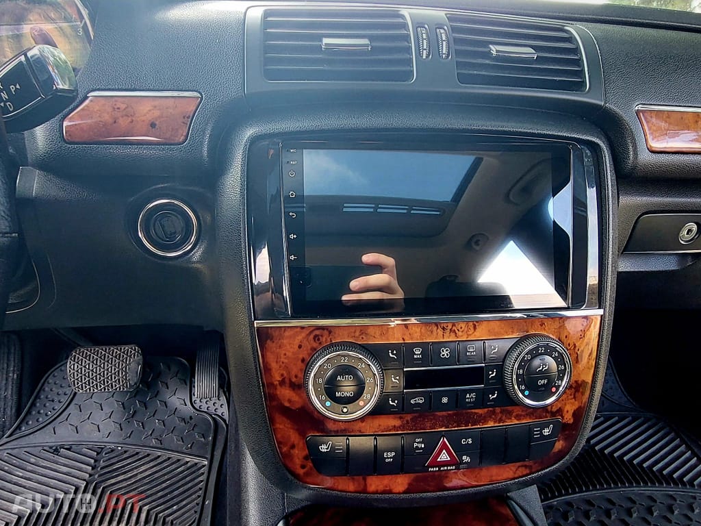 Mercedes-Benz R 320 4MATIC LONGO