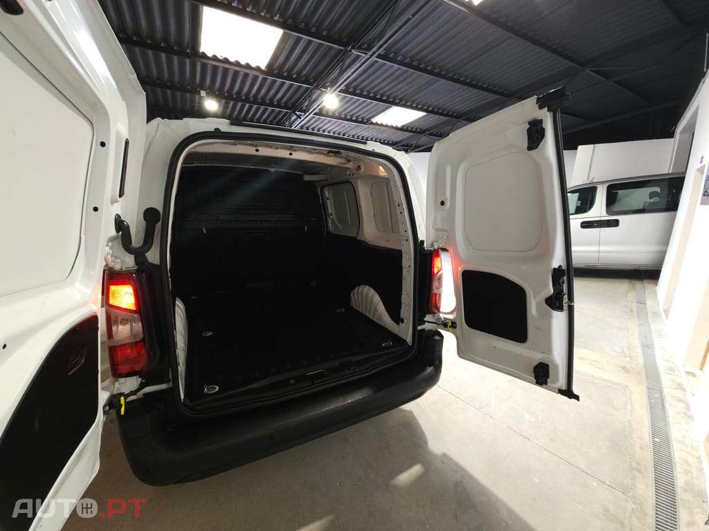 Opel Combo E
