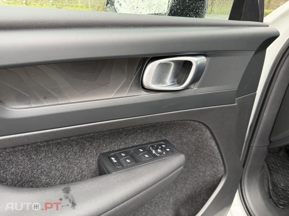 Volvo C40 Recharge Twin Plus