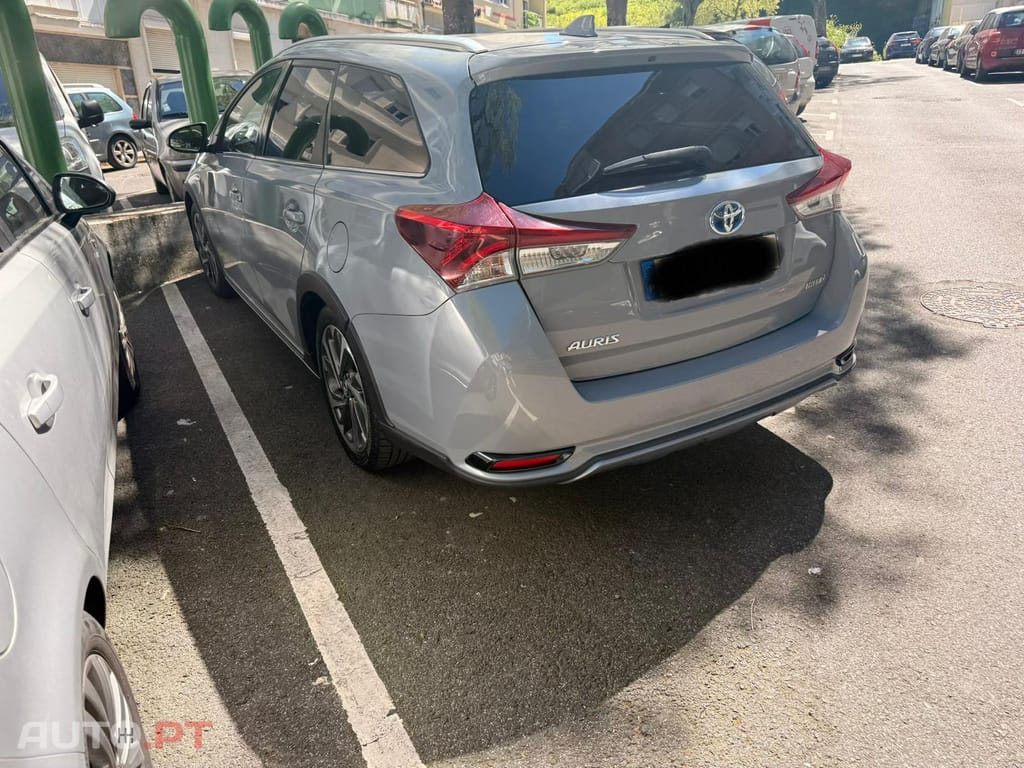 Toyota Auris Exclusive