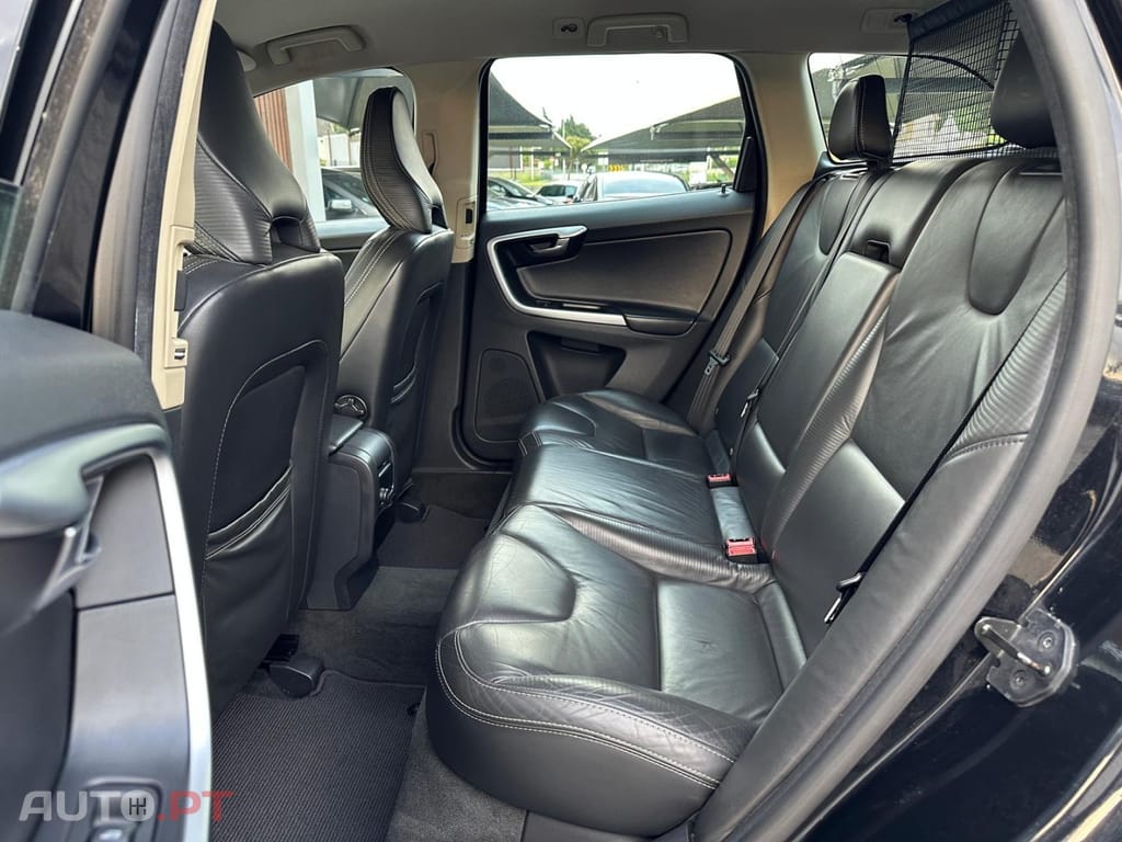 Volvo XC60 2.0 D3 Drive R-Design