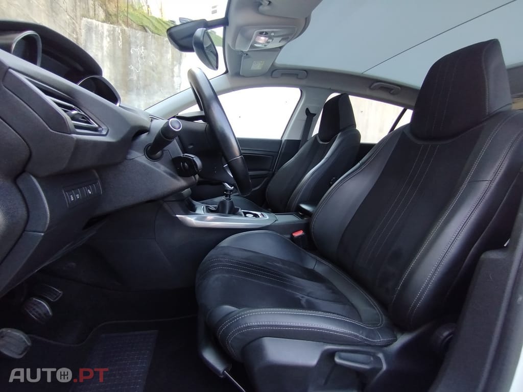 Peugeot 308 PureTech 130 Allure