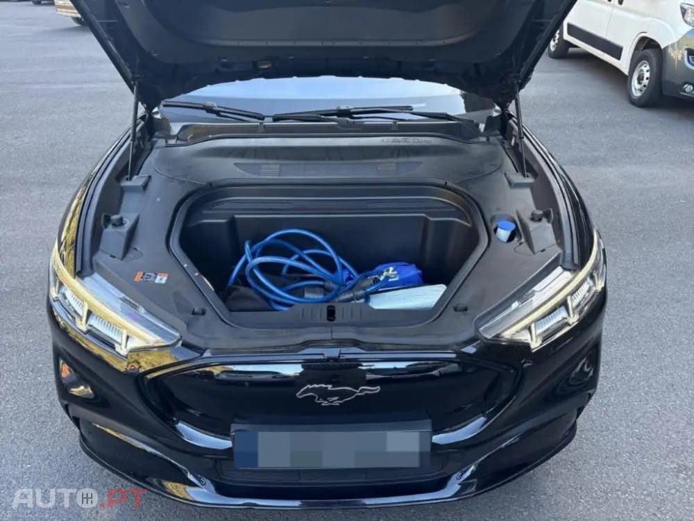 Ford Mustang Mach-E Premium AWD