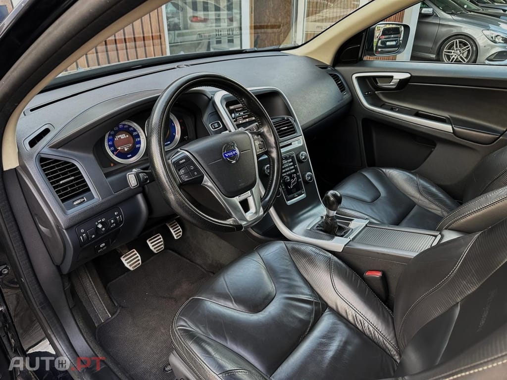 Volvo XC60 2.0 D3 Drive R-Design